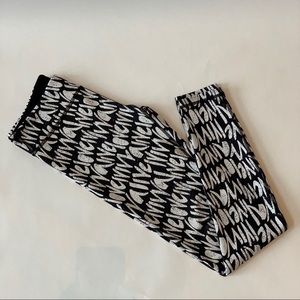 Like new Ivivva leggings.